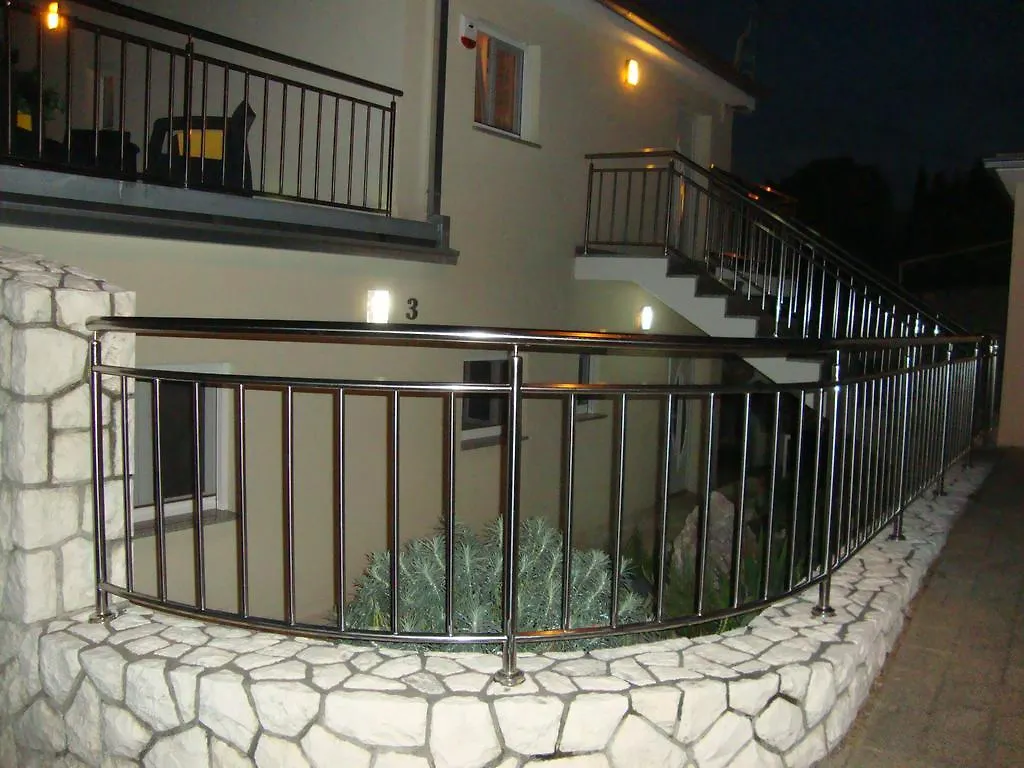 Apartments Ilona Novi Vinodolski