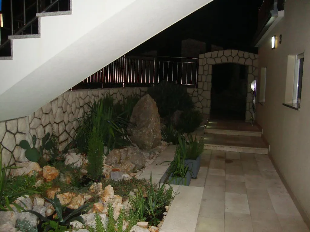 Apartments Ilona Novi Vinodolski